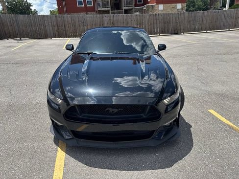 Used 2017 Ford Mustang GT Premium w/ GT Performance Package RWD image 2