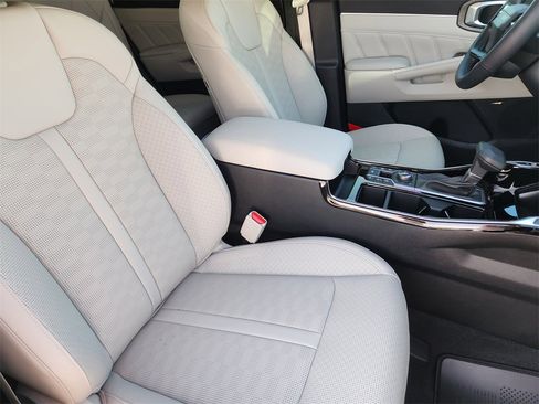 New 2026 Kia Sorento SX image 10