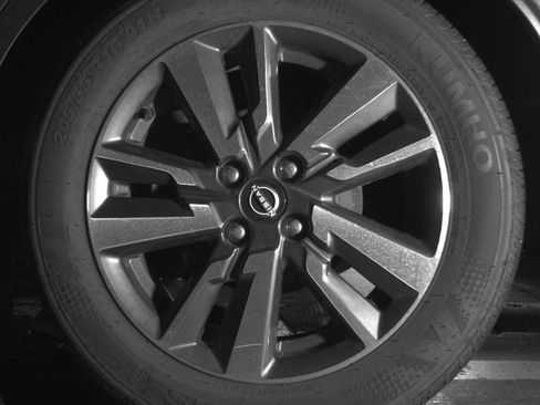 Used 2025 Nissan Versa SV image 14