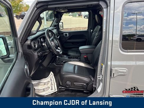 Used 2021 Jeep Wrangler Unlimited Sahara w/ Uconnect 4C Nav & Sound Group image 20