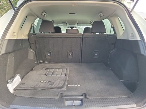 Used 2025 Nissan Rogue S FWD image 5