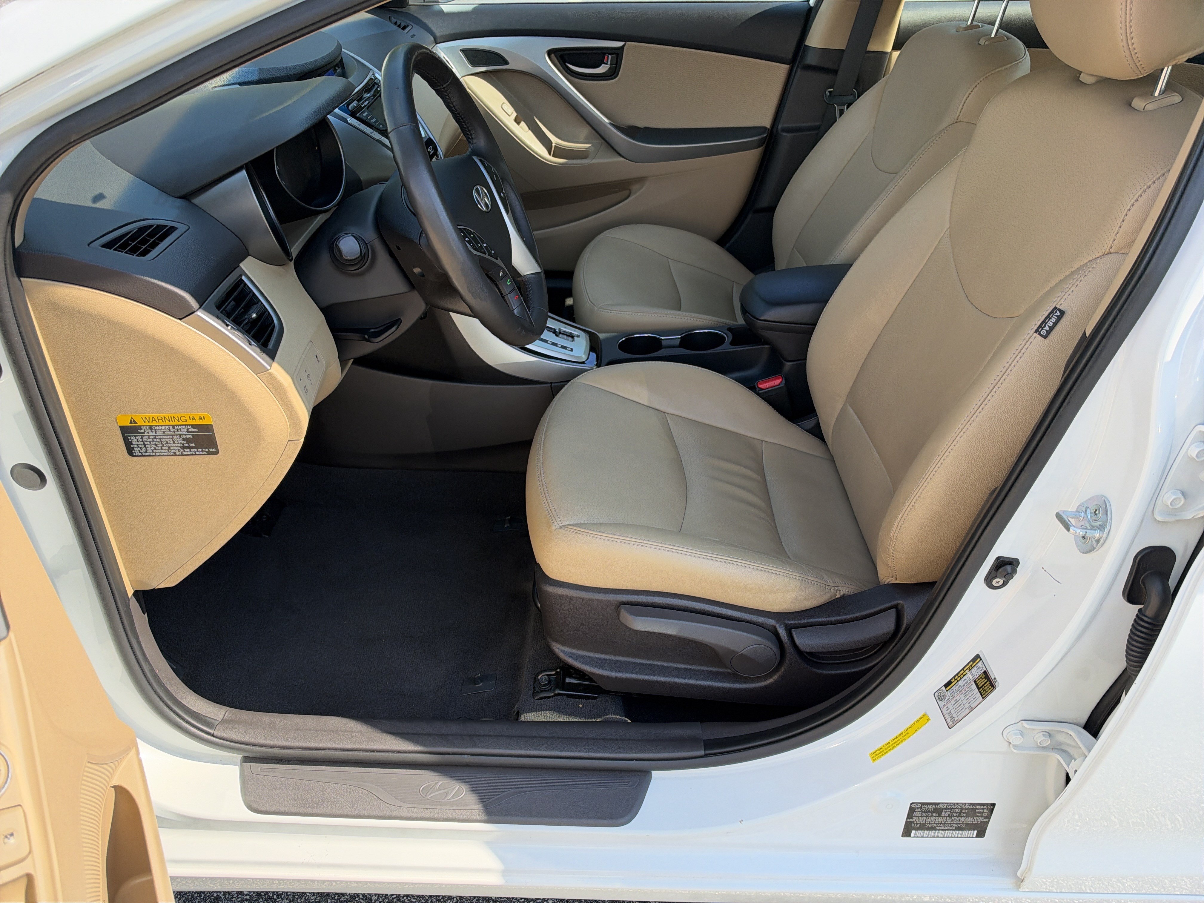 Used 2012 Hyundai Elantra Limited FWD image 11