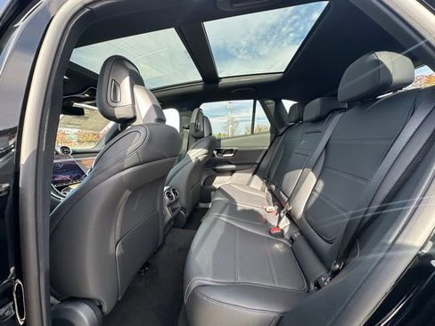 Used 2026 Mercedes-Benz GLC 300 4MATIC image 19