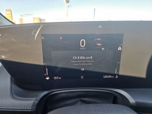 Used 2024 Buick Encore GX Sport Touring image 25