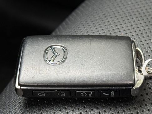 Used 2025 MAZDA CX-70 3.3 Turbo w/ Preferred Package image 18