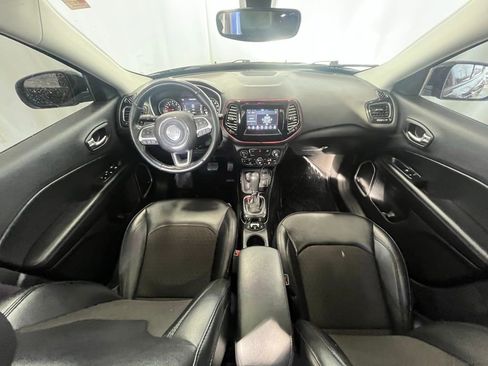 Used 2021 Jeep Compass Altitude w/ Sun and Sound Group image 13