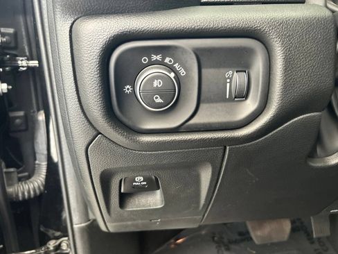 Used 2023 RAM 1500 Big Horn RWD image 40