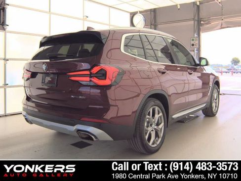 Used 2022 BMW X3 xDrive30i w/ Convenience Package AWD/4WD image 3