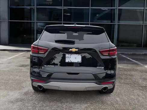 Used 2023 Chevrolet Blazer LT w/ LPO, Floor Liner Package FWD image 6