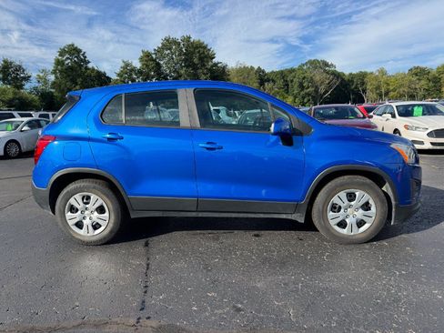 Used 2016 Chevrolet Trax LS FWD image 6