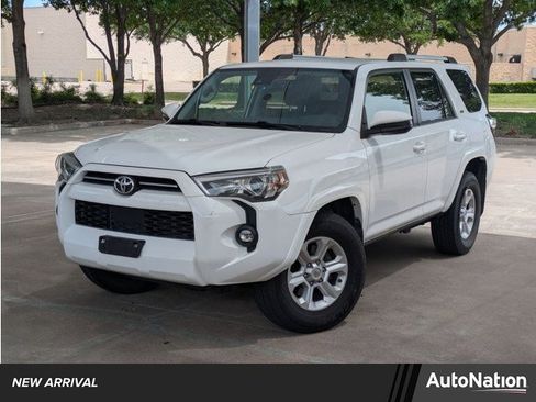 Used 2021 Toyota 4Runner SR5 image 1