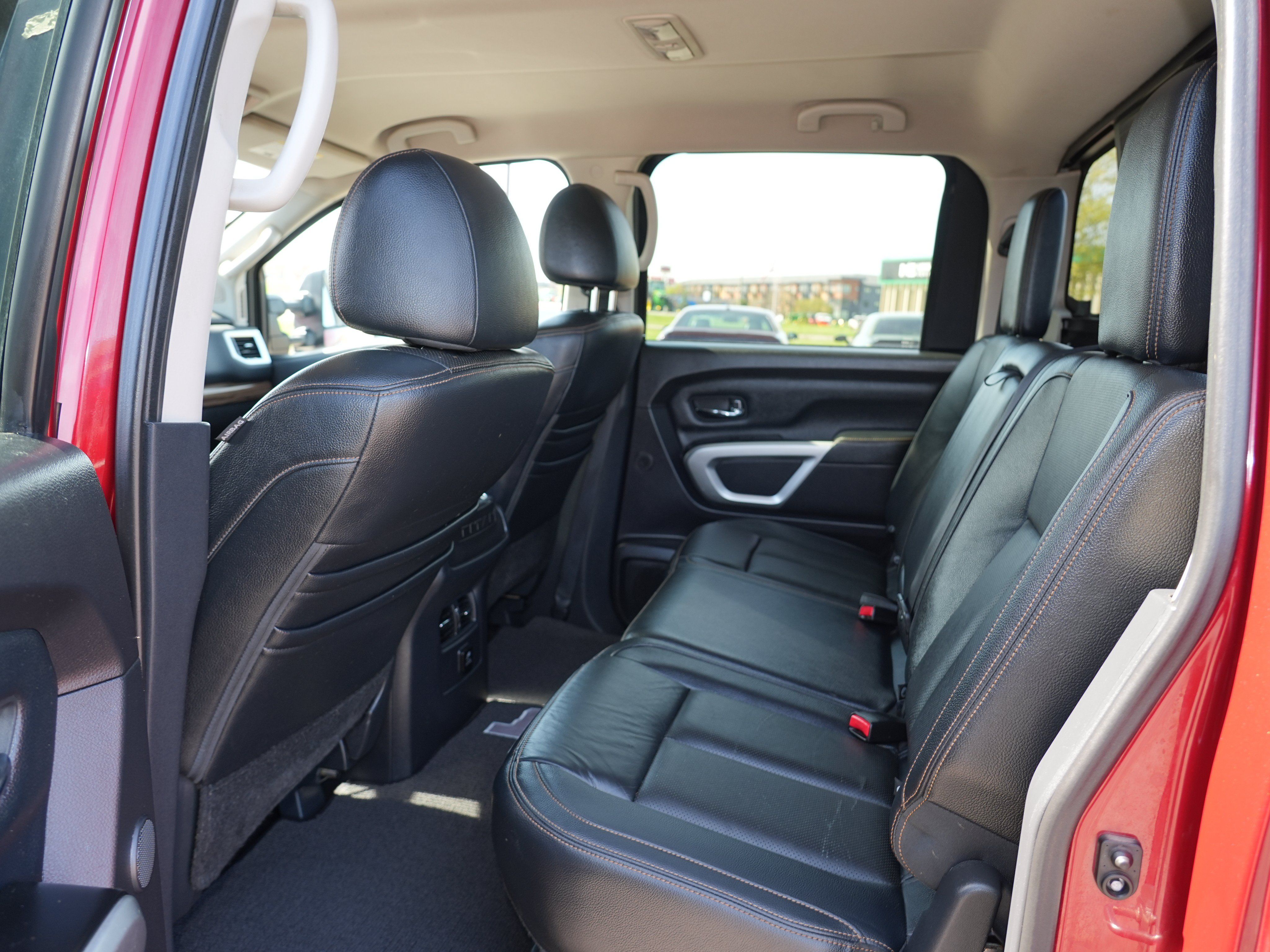 Used 2018 Nissan Titan SL w/ Texas Titan Edition AWD/4WD image 17