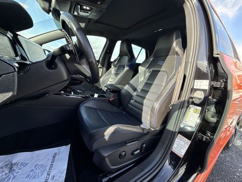 Used 2023 Volkswagen Golf R image 12