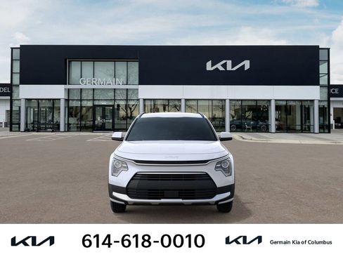 New 2026 Kia Niro EX image 3