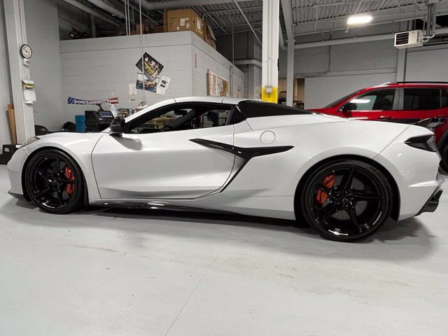 Used 2026 Chevrolet Corvette E-Ray w/ Stealth Interior Trim Package AWD/4WD image 8
