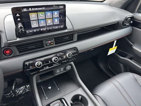 New 2025 Honda Pilot TrailSport image 27