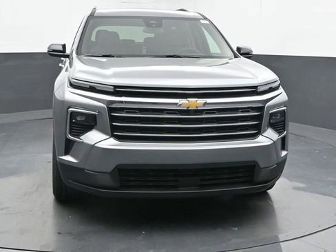 New 2026 Chevrolet Traverse LT w/ LPO, Floor Liner Package image 3