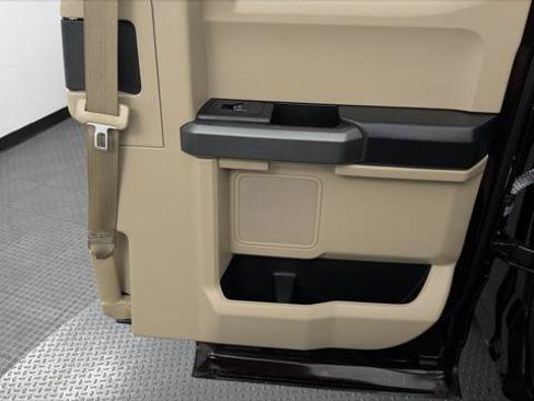 Used 2018 Ford F150 XLT w/ Equipment Group 302A Luxury RWD image 19
