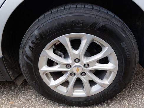 Used 2019 Chevrolet Equinox LT image 13