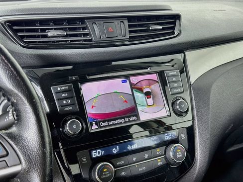 Used 2020 Nissan Rogue Sport SL w/ Premium Package FWD image 14