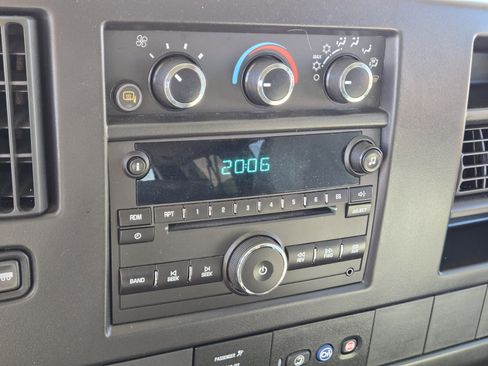 Used 2013 Chevrolet Express 2500 LS w/ Power Package image 16