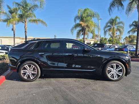Used 2024 Cadillac Lyriq Tech RWD image 11