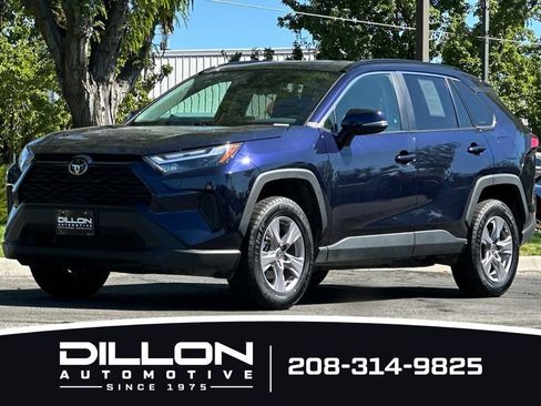 Used 2025 Toyota RAV4 XLE AWD/4WD image 11