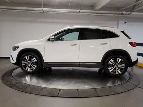 Used 2025 Mercedes-Benz GLA 250 4MATIC image 5