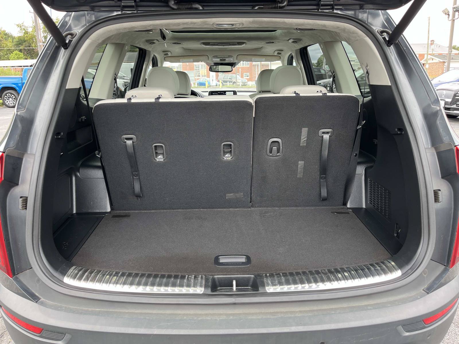 Used 2022 Kia Telluride SX w/ SX Prestige Package AWD/4WD image 19
