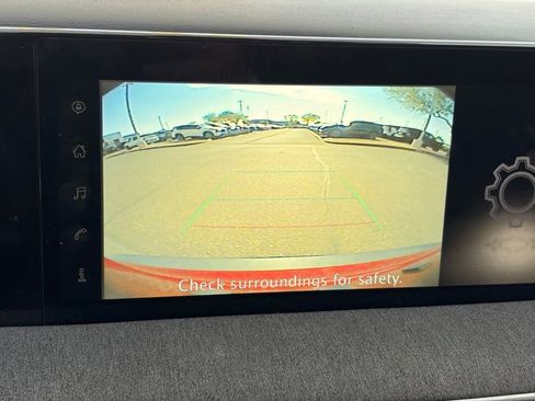 Used 2025 Nissan Kicks SV FWD image 23