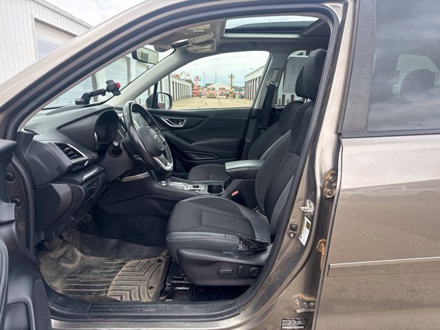 Used 2021 Subaru Forester Premium AWD/4WD image 4