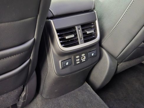 Certified 2025 Subaru Outback Limited AWD/4WD image 18