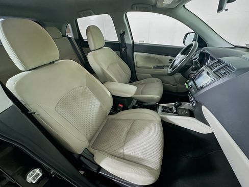 Used 2018 Mitsubishi Outlander Sport ES image 28