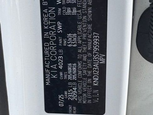 Certified 2025 Kia Soul LX w/ LX Technology Package image 16