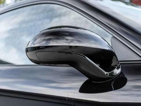 Used 2014 Porsche 911 Turbo S image 79