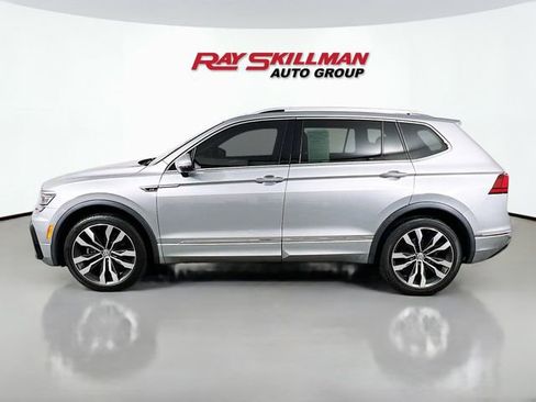 Used 2019 Volkswagen Tiguan SEL Premium R-Line w/ 3rd Row Seat Package AWD/4WD image 4