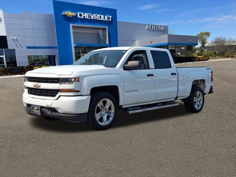 Used 2018 Chevrolet Silverado 1500 Custom w/ Trailering Package AWD/4WD image 33