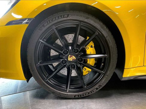 Used 2020 Porsche 911 Carrera S image 14