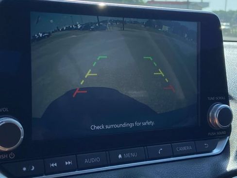 Used 2022 Nissan Sentra SR w/ Electronics Package FWD image 21