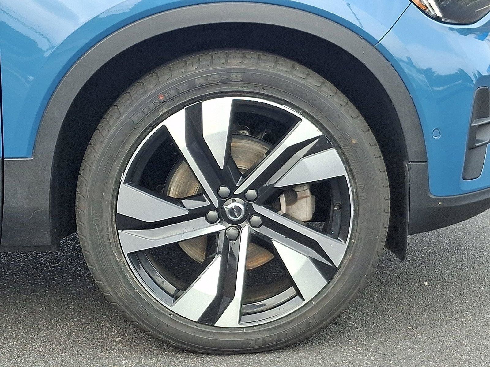 Used 2023 Volvo XC40 B5 Ultimate w/ Protection Package Premier AWD/4WD image 8