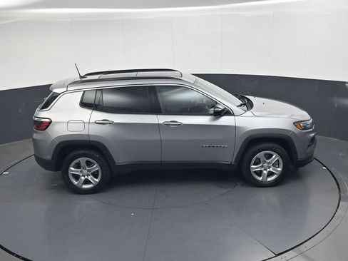 Used 2023 Jeep Compass Latitude w/ Sun and Sound Group AWD/4WD image 29