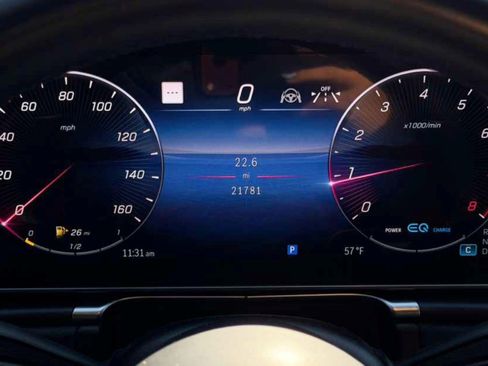 Used 2022 Mercedes-Benz S 500 4MATIC w/ AMG Line Package image 22