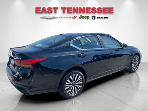 Used 2026 Nissan Altima 2.5 SV AWD/4WD image 3