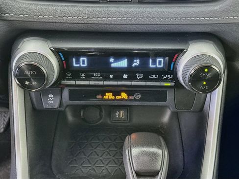 Certified 2023 Toyota RAV4 LE AWD/4WD image 15
