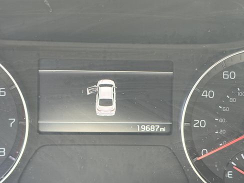 Used 2024 Kia Forte LXS FWD image 5