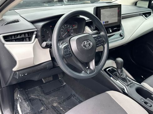Used 2024 Toyota Corolla LE FWD image 17