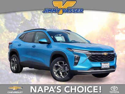 Used 2025 Chevrolet Trax LT w/ Driver Confidence Package