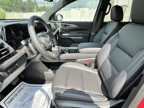 New 2027 Chevrolet Traverse LT w/ Driver Confidence Package AWD/4WD image 11