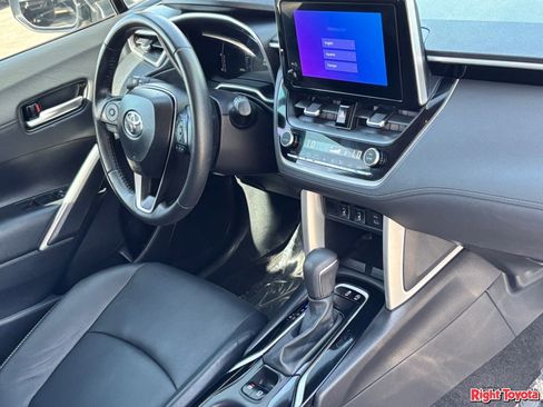 Certified 2024 Toyota Corolla Cross XLE w/ Convenience Package image 12