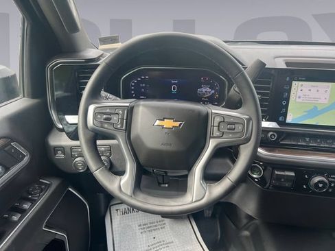 Used 2026 Chevrolet Silverado 2500 LT w/ Convenience Package AWD/4WD image 13